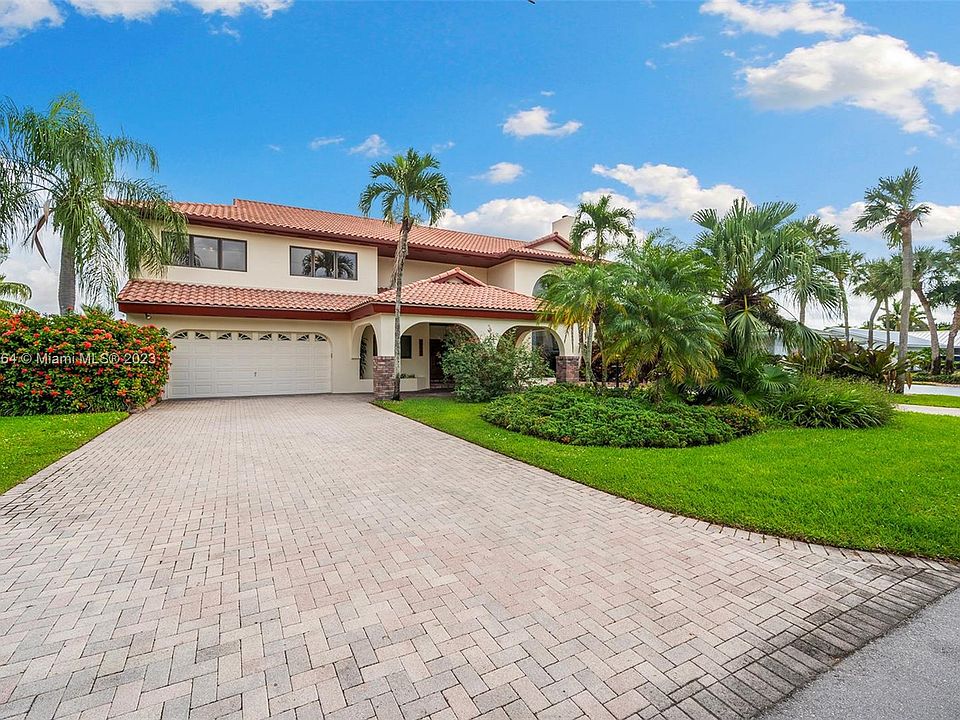 19441 W Saint Andrews Dr, Hialeah, FL 33015 | Zillow