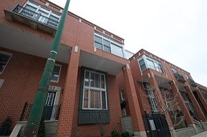 1st image of 2843 N Lincoln Ave APT 107
