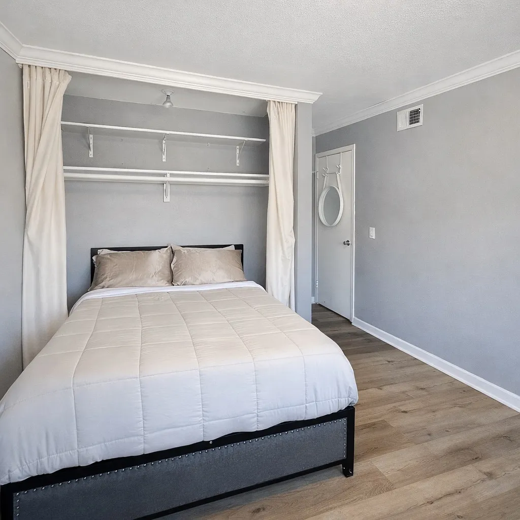 341 Avenida Pinos — Photo 3