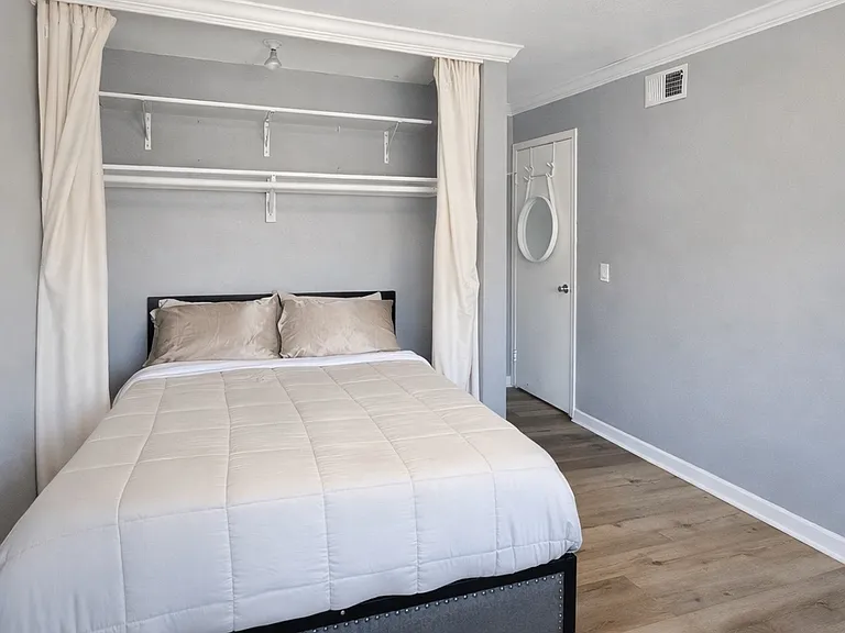 341 Avenida Pinos — Photo 3