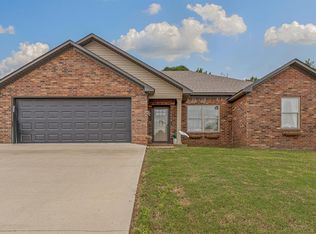306 Elizabeth Dr, Paragould, AR 72450