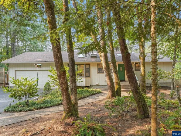 1090 NW Overlook Dr, Corvallis, OR 97330