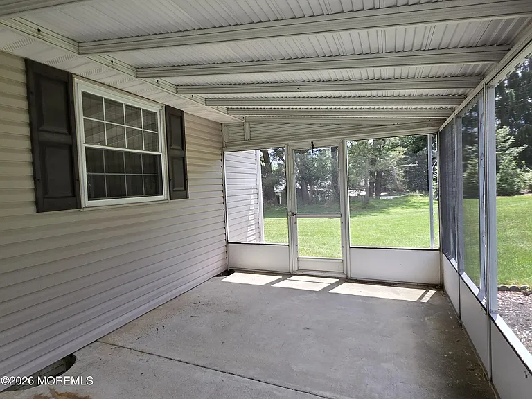 40 Birchwood Dr — Photo 11
