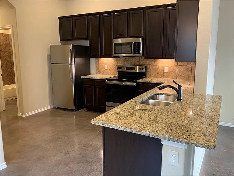 379 Joanne Loop #A & B — Photo 16