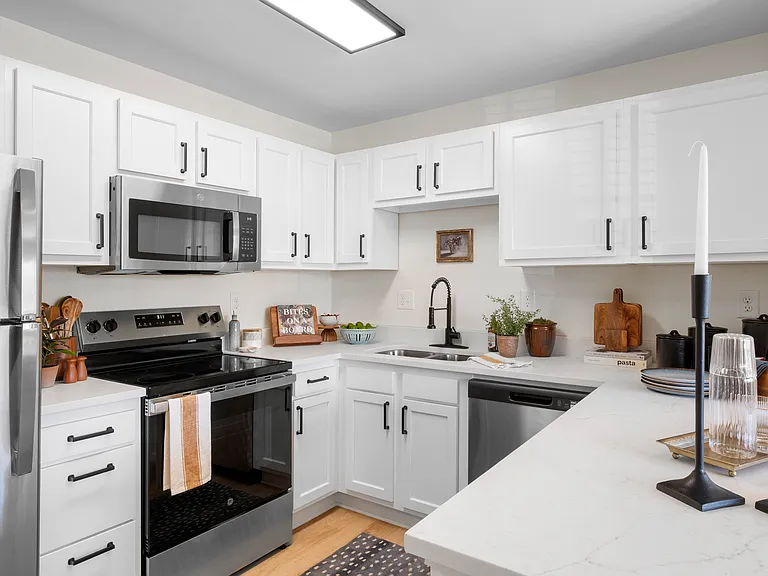 626 Shug Jordan Pkwy #3 — Photo 3