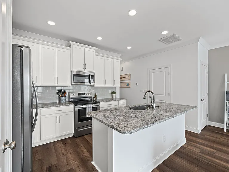 263 Keener Blvd — Photo 10