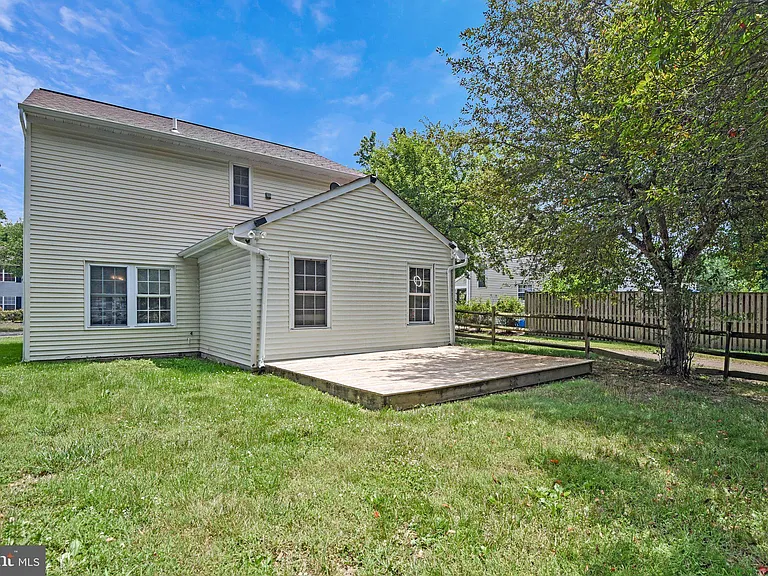 4037 Broadbill Cir — Photo 35