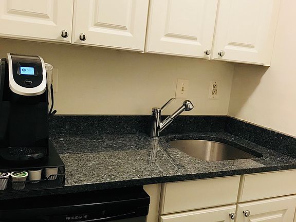 4th image of 250 S 13th St APT 8F