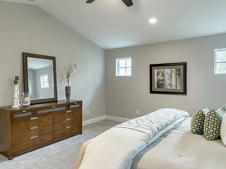 11910 Crystal Dr — Photo 9