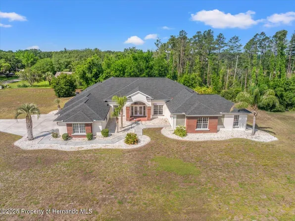 11137 Woodland Waters Blvd, Weeki Wachee, FL 34613