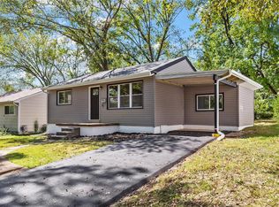 407 Chamberlin Dr, Ballwin, MO