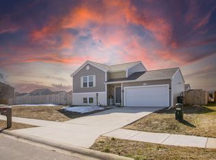 4532 Ashard Dr, South Bend, IN 46628