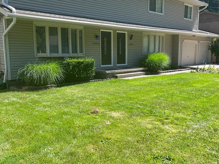 3365 Hiwood Ave — Photo 3