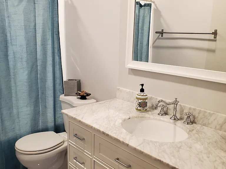 2nd Bathroom