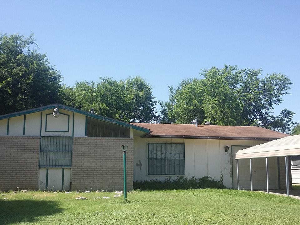 1st image of 7030 Centergrove Dr