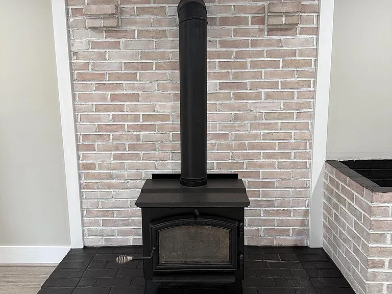 453 Walnut Dr — Photo 6