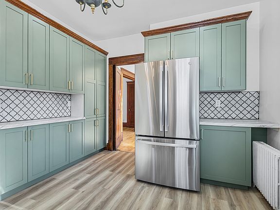 29th image of this home