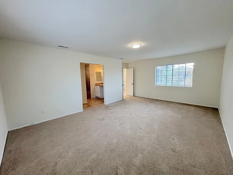 3310 E Collins Ave #1 — Photo 14