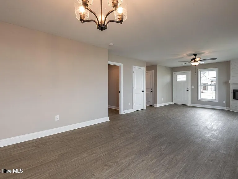 616 Abigail Taylor Dr #A — Photo 2