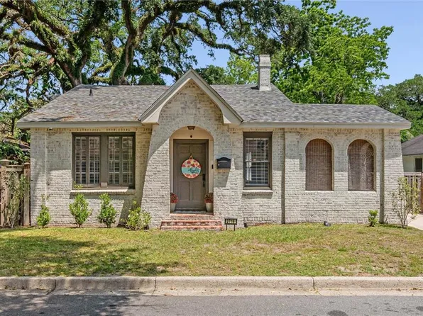 2716 Edgewood St, Mobile, AL 36607