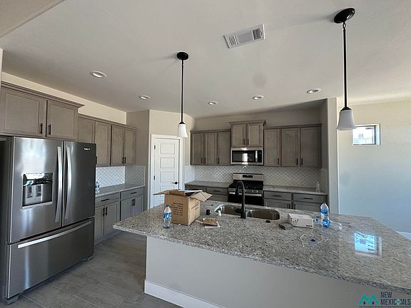 3rd image of 3723 Jasper Dr