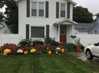 121 Maumee St, Jonesville, MI