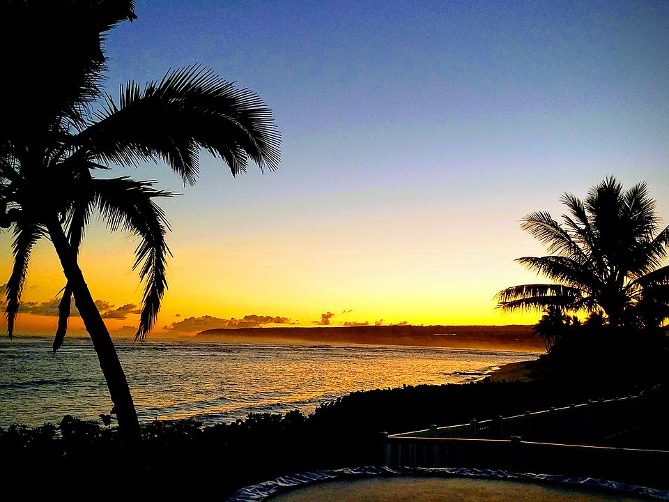 Morning Sunrise over the Mauka