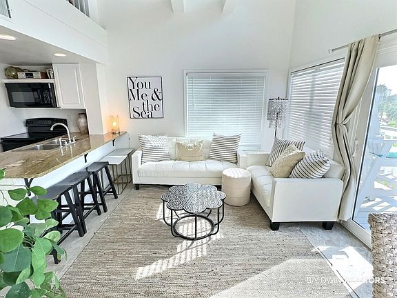 2nd image of 497 Plantation Rd APT 1349