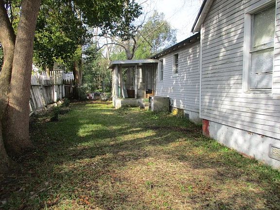 4th image of 2809 Sylvester Dr