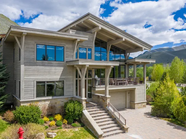 19 Cloud Nine Dr, Sun Valley, ID 83353