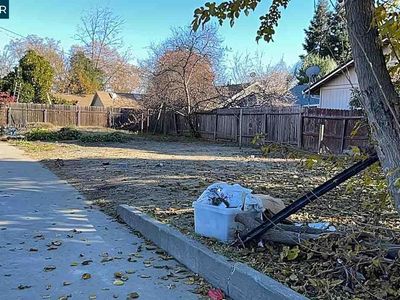 2590 American Ave, Sacramento, CA, 95833