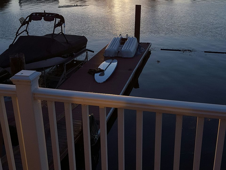 Sunset in Discovery Bay