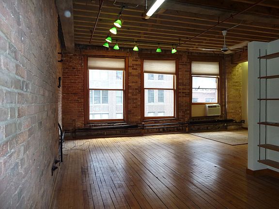 2nd image of 711 S Dearborn St #6F1