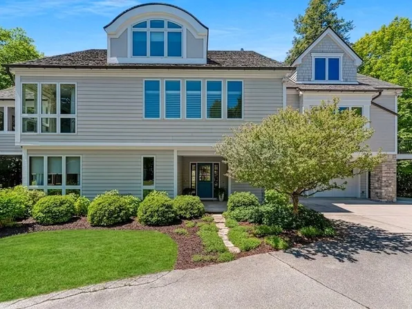 10525 Stock Ln, Ephraim, WI 54211
