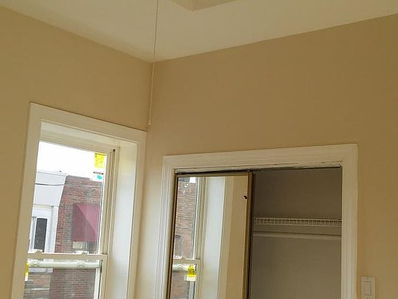 4th image of 2521 S Sartain St
