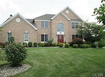 1st image of 4240 Crystal Dr