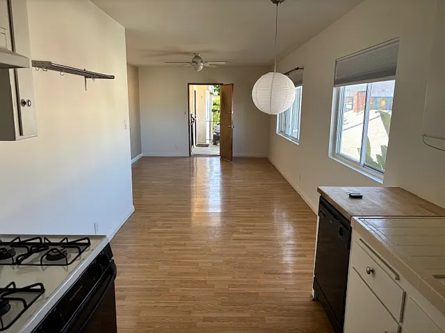 110 Brooks Ave #4 — Photo 15