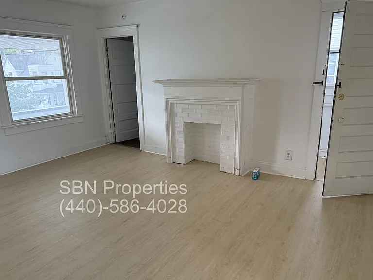 2067 W 101st St #2 — Photo 11