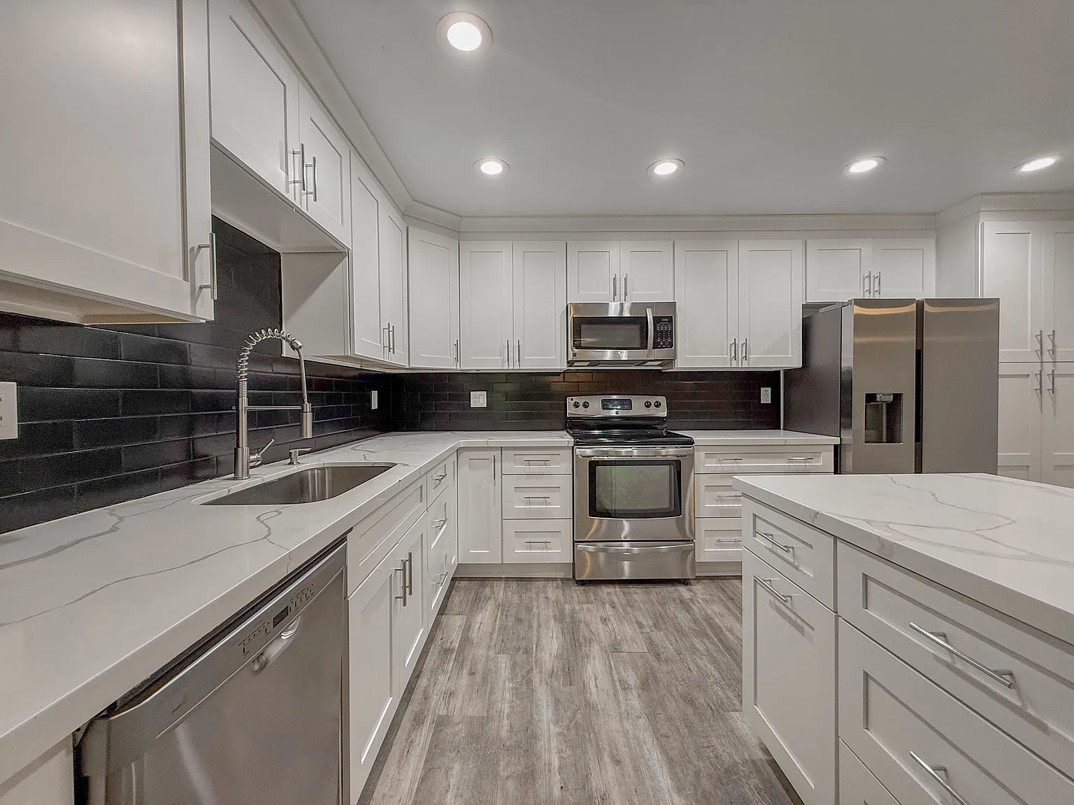 5525 E Thomas Rd Unit B7, Phoenix Az — Photo 1