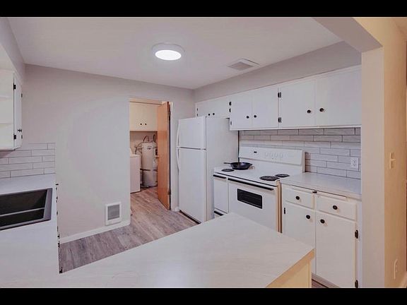 4th image of 9721 E Maringo Dr #9721