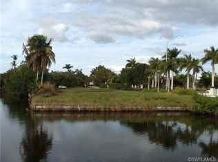 Bayshore Dr, Naples, FL 34112