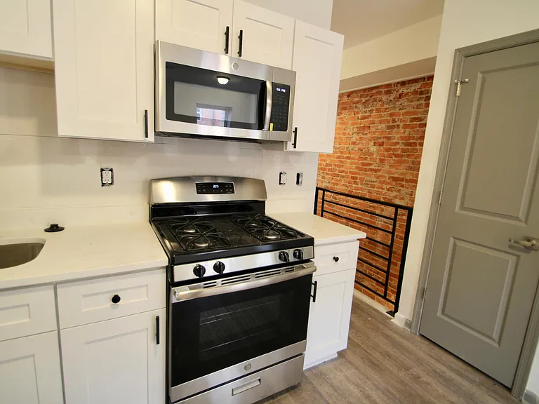 3150 Emerald St #2 — Photo 7