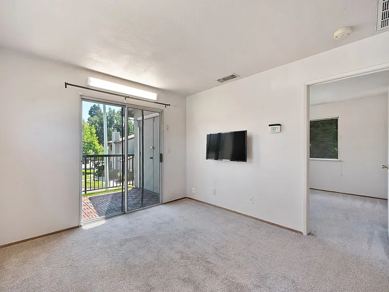 121 Luna Grande Cir #108 — Photo 6
