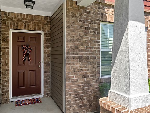 2nd image of 13992 Wynngate Ln