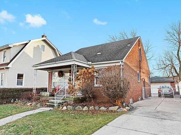 3rd image of 22518 Doremus St