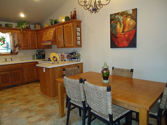 Kitchen/Dining