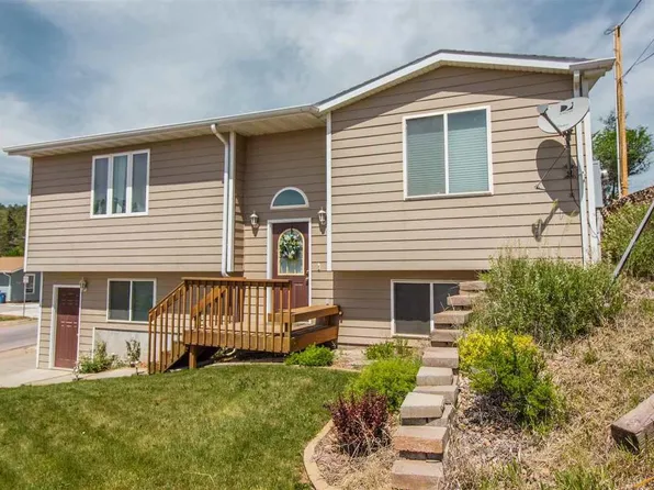 1940 Hillsview Dr, Rapid City, SD 57702