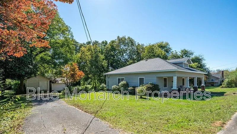3 bed, 1.0 bath, 1650 sqft, $1,700 — Photo 4