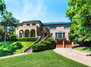 1545 W Colorado Blvd, Dallas, TX 75208