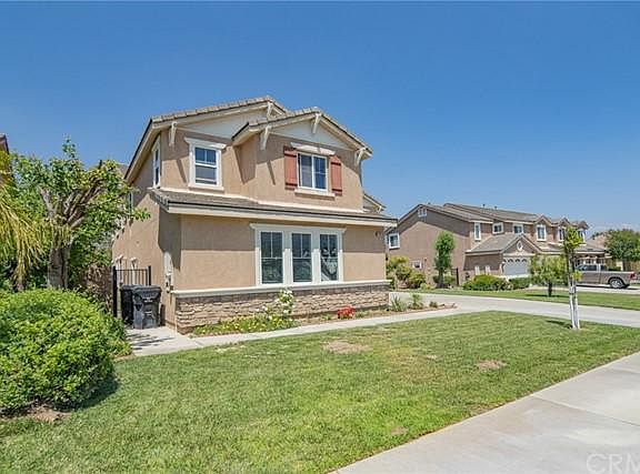 4th image of 2902 W Split Mountain Ln